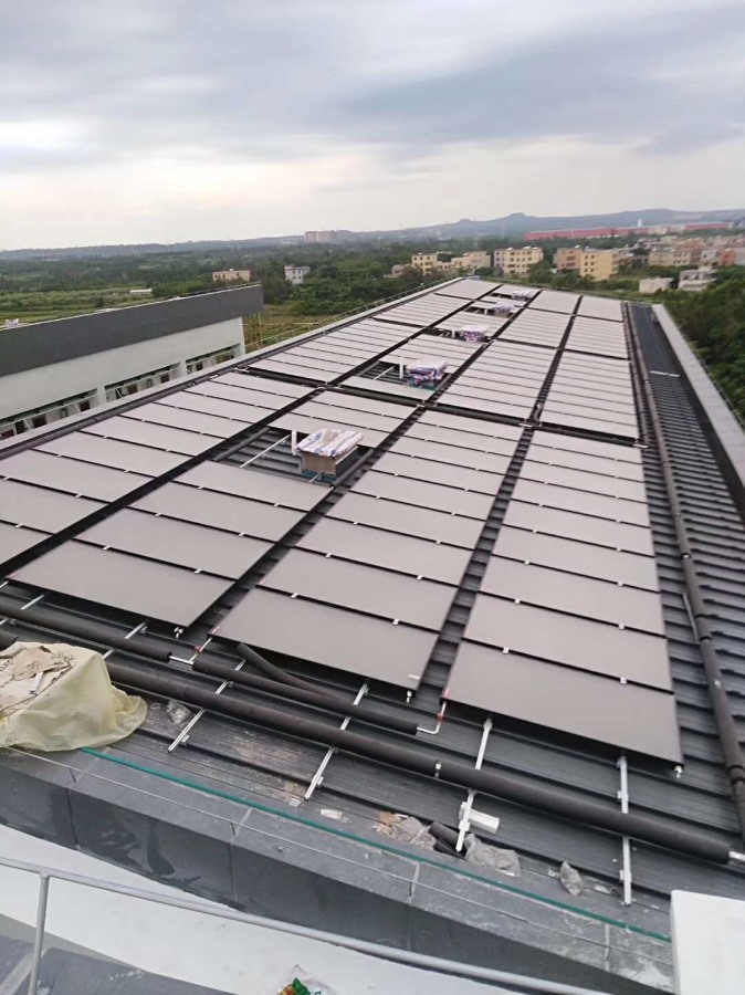 海南生態(tài)智慧新城田園生態(tài)學(xué)校太陽能竣工驗(yàn)收完成